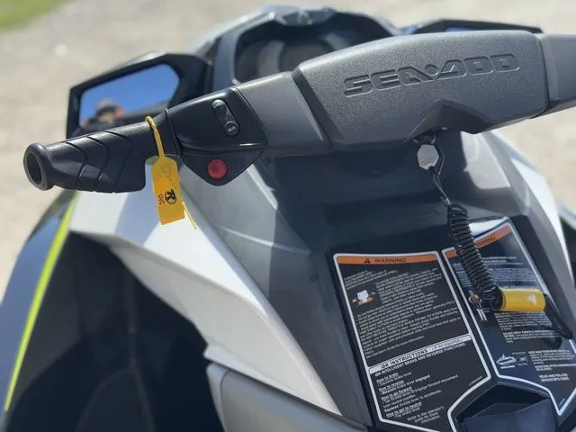 Slide: The Image of Sea-Doo GTI 2017 - 11