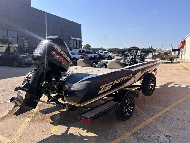 Slide: The Image of Nitro Z Series Z-6 2014 - 6