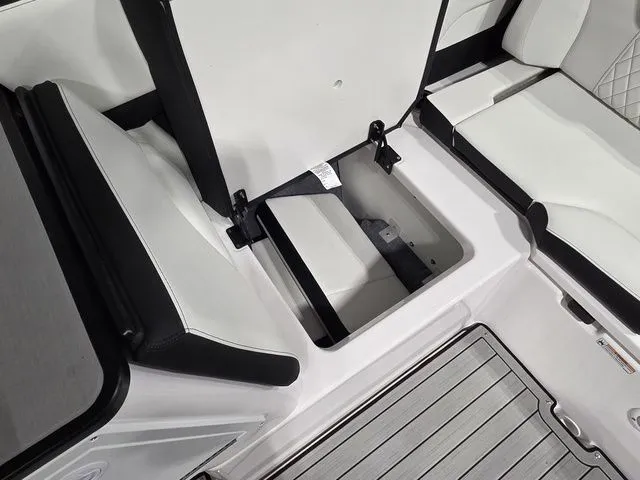 Slide: The Image of Yamaha 252S 2026 - 13