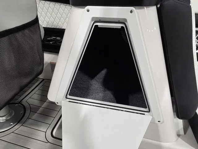 Slide: The Image of Yamaha 252S 2026 - 16