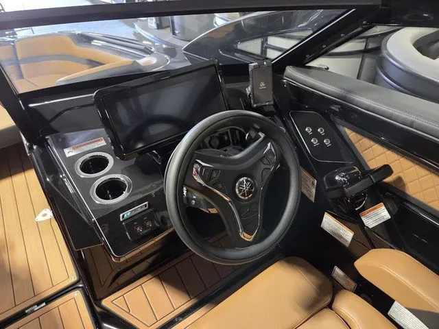 Slide: The Image of Yamaha 275SD 2026 - 26