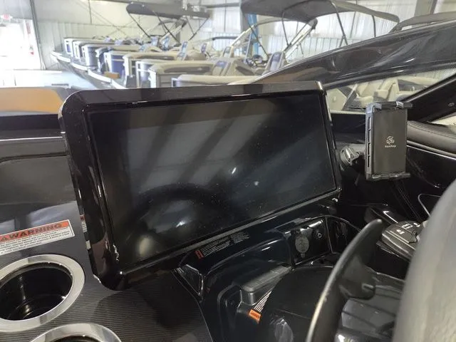 Slide: The Image of Yamaha 275SD 2026 - 28