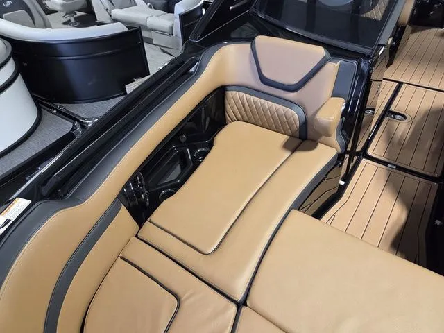 Slide: The Image of Yamaha 275SD 2026 - 32