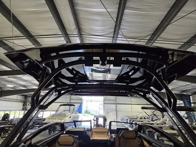 Slide: The Image of Yamaha 275SD 2026 - 37