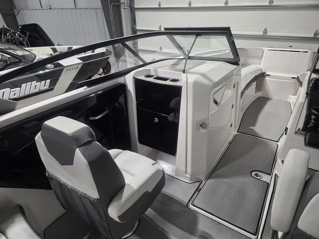 Slide: The Image of Yamaha SX250 2026 - 11