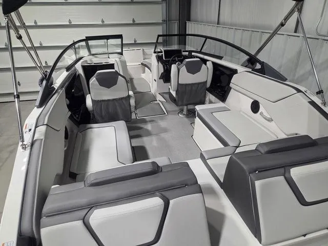 Slide: The Image of Yamaha SX250 2026 - 6