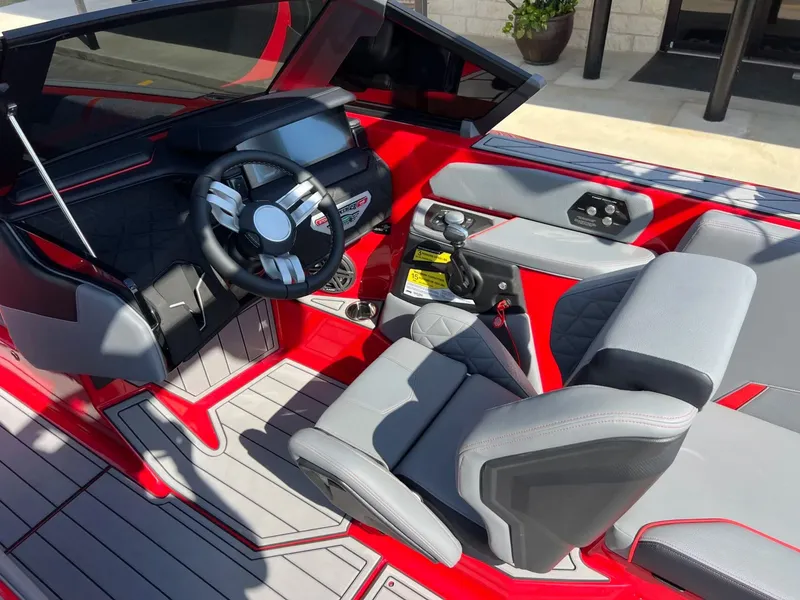 Slide: The Image of Nautique Super Air Nautique GS22 2026 - 19