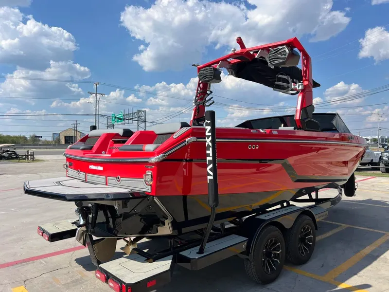 Slide: The Image of Nautique Super Air Nautique GS22 2026 - 5