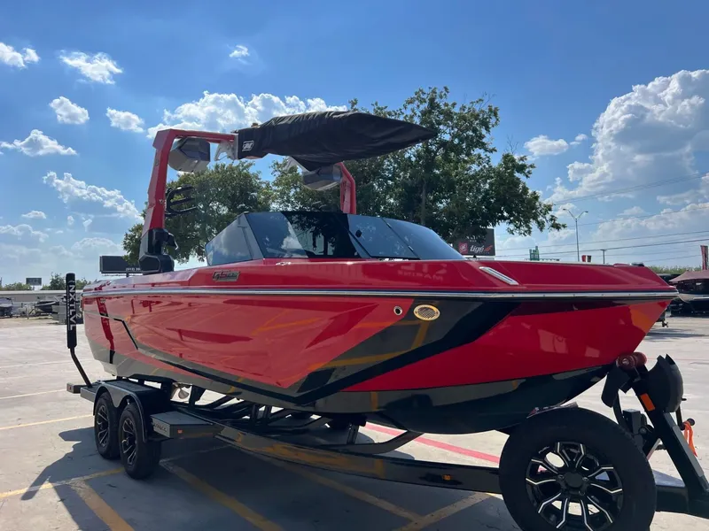 Slide: The Image of Nautique Super Air Nautique GS22 2026 - 7