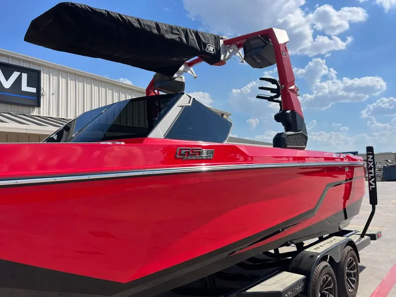 Slide: The Image of Nautique Super Air Nautique GS22 2026 - 9