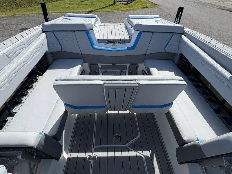 Slide: The Image of Nautique G25 2026 - 53