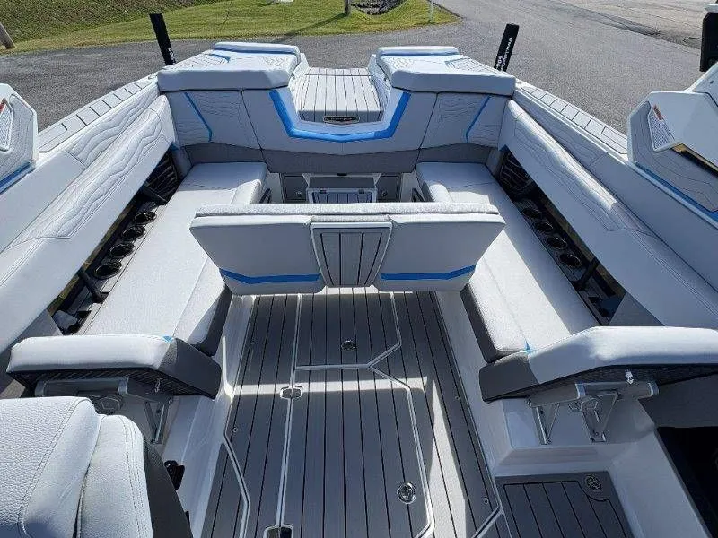 Slide: The Image of Nautique G25 2026 - 57