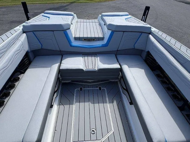 Slide: The Image of Nautique G25 2026 - 83