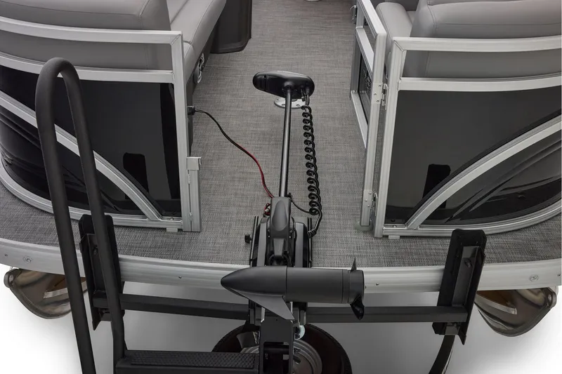 Slide: The Image of Sun Tracker SportFish 22 DLX 2026 - 25