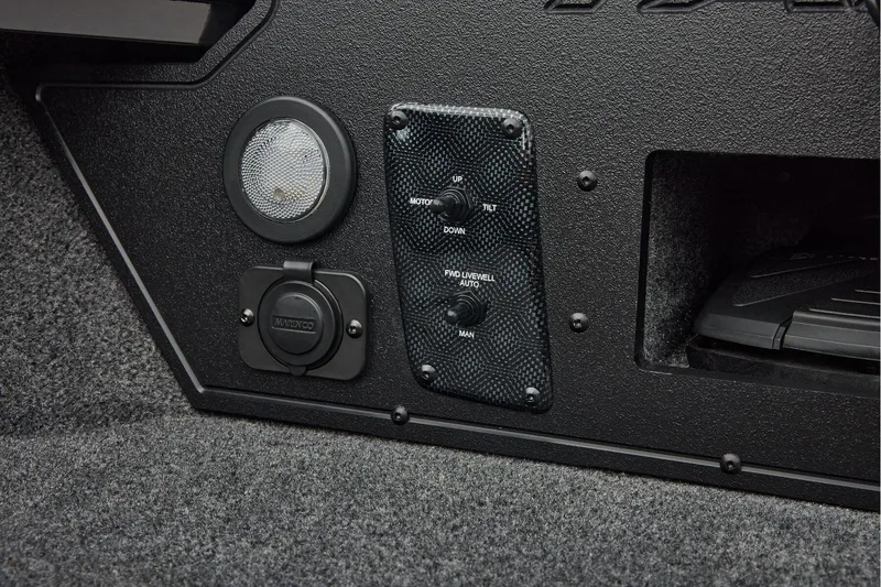 Slide: The Image of Tracker Targa V-19 WT 2026 - 16