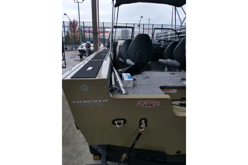 Slide: The Image of 2026 Tracker Targa V-19 Combo boat with all-welded hull, interior view. - 10