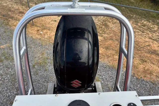 Slide: The Image of 2021 Apex Marine 822 Angler Quest Family Fish boat with Suzuki outboard motor. - 10