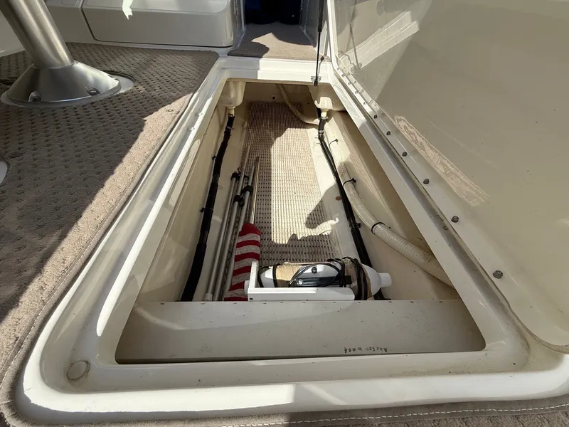 Slide: The Image of Sea Ray 270 SLX 2011 - 46