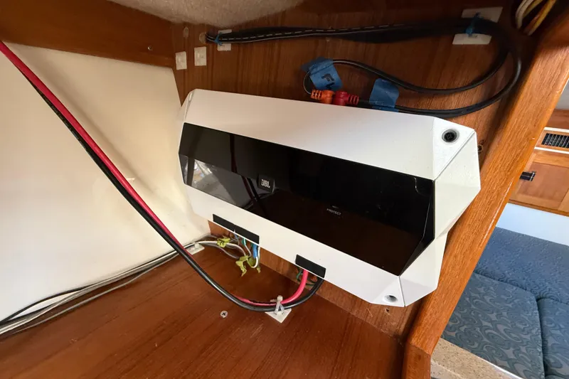 Slide: The Image of JBL audio system installed in 2005 Albemarle 280 Express Fisherman boat interior. - 40