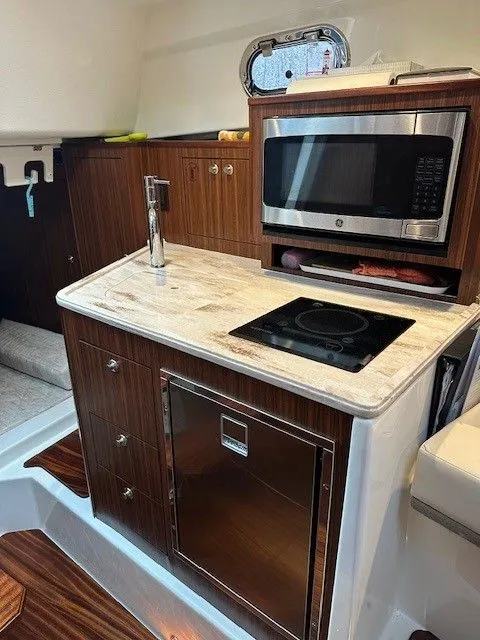 Slide: The Image of Pursuit OS 325 Offshore 2022 - 15