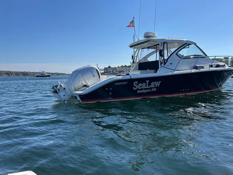 Slide: The Image of Pursuit OS 325 Offshore 2022 - 27