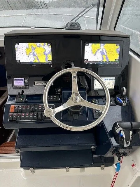 Slide: The Image of Pursuit OS 325 Offshore 2022 - 9