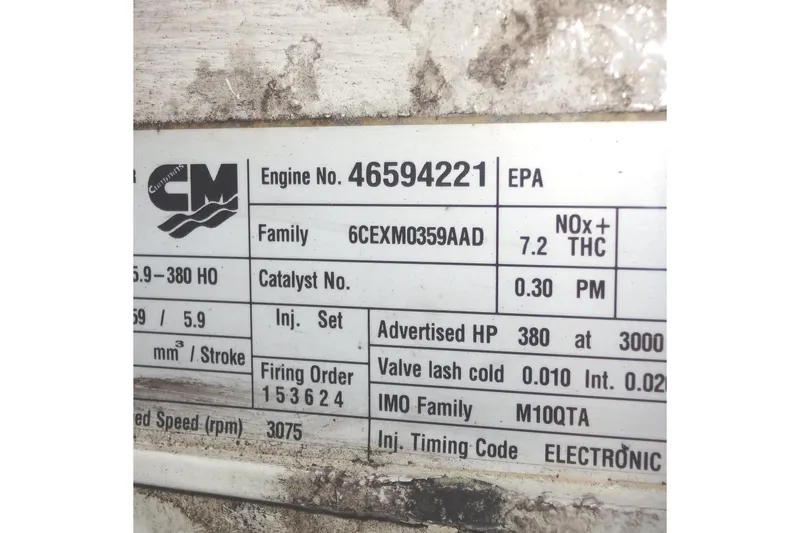 Slide: The Image of Engine label for Cummins, model 6CEXM0359AAD, 380 HP, 2007 Meridian 459. - 152