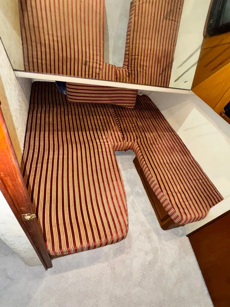 Slide: The Image of Ocean Yachts 43 Super Sport 2000 - 10