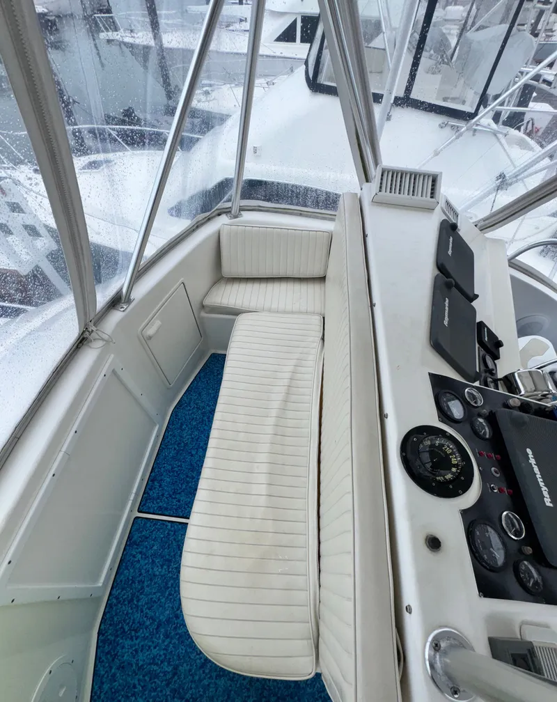 Slide: The Image of Ocean Yachts 43 Super Sport 2000 - 17