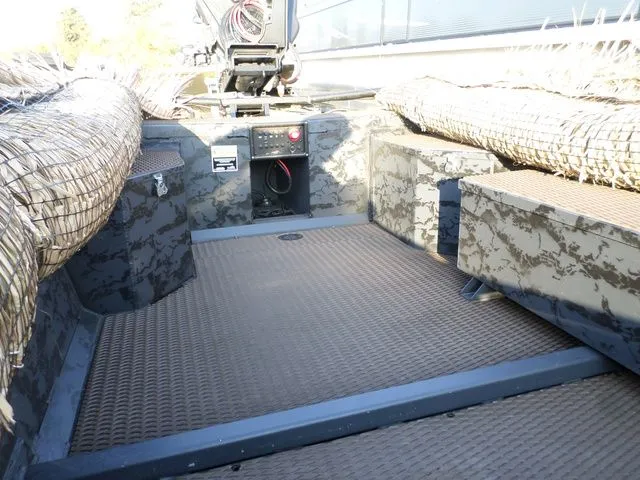 Slide: The Image of Gator-Tail 1860 Extreme 2026 - 4