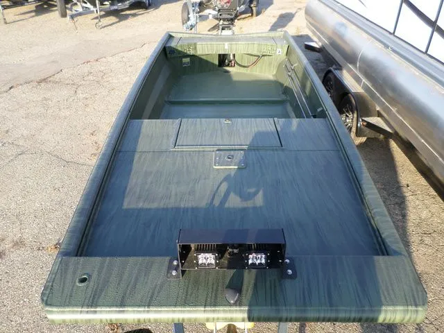 Slide: The Image of Gator-Tail 1754 Extreme 2026 - 3