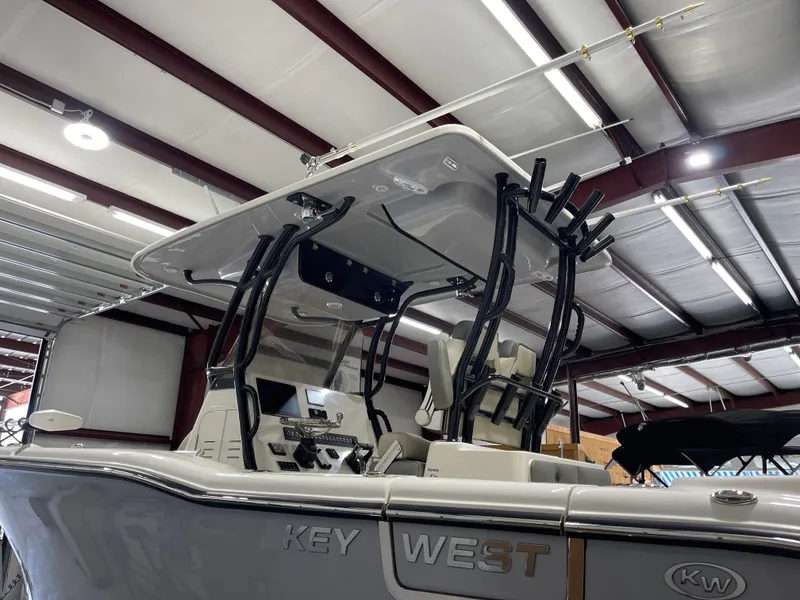 Slide: The Image of Key West 260 Center Console 2025 - 6