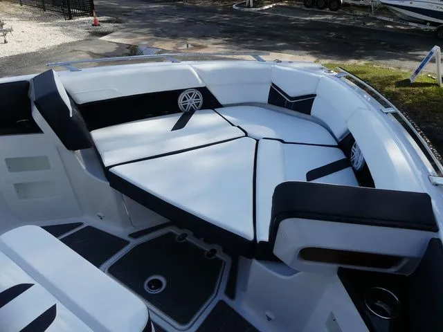 Slide: The Image of Monterey Elite 30 OB 2026 - 25