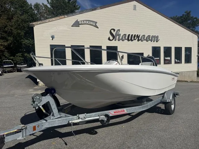 Slide: The Image of Boston Whaler 16- SUPER SPORT 2026 - 1