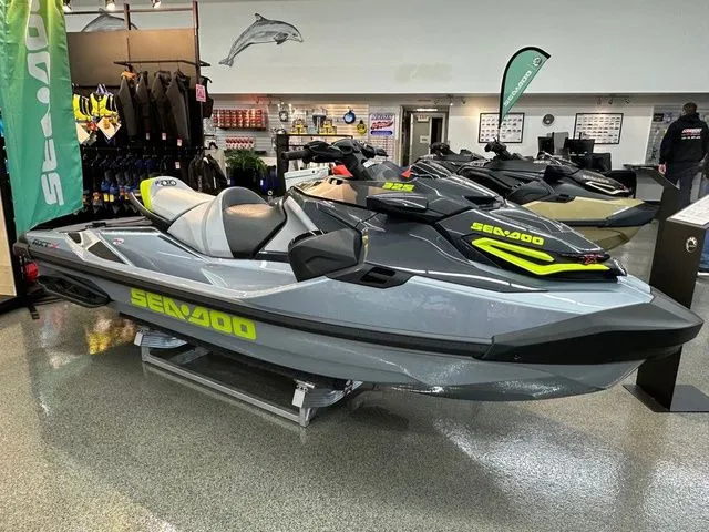 Slide: The Image of Sea-Doo RXT-X 2025 - 2
