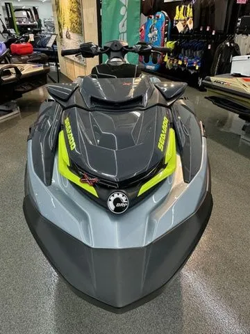 Slide: The Image of Sea-Doo RXT-X 2025 - 3
