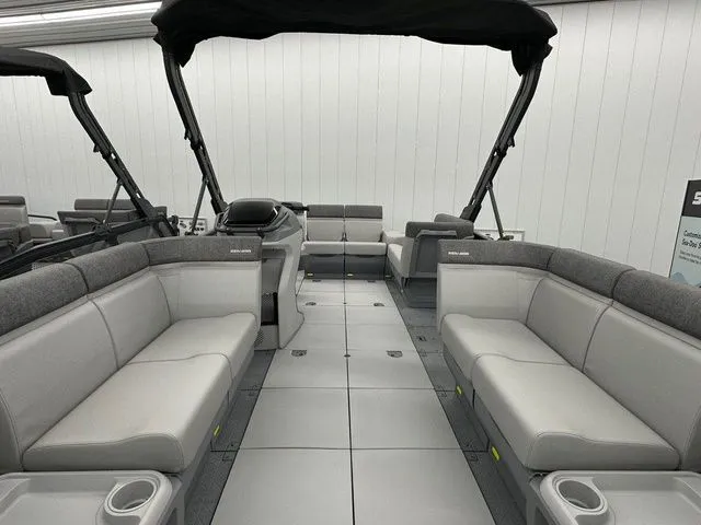 Slide: The Image of Sea-Doo Switch Cruise 18 2026 - 3