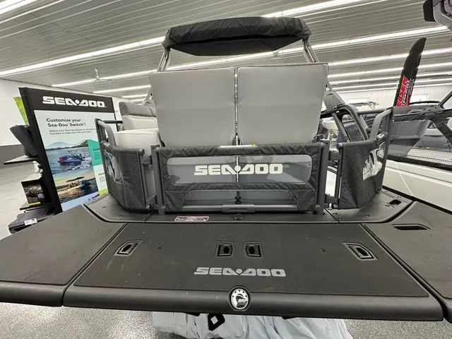 Slide: The Image of Sea-Doo Switch Cruise 18 2026 - 6