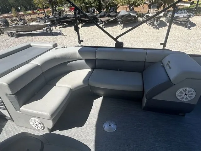 Slide: The Image of Massimo P23 MAX 2021 - 14