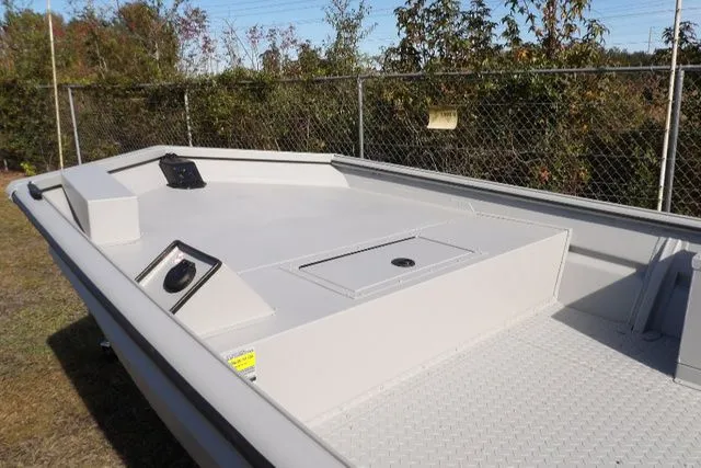 Slide: The Image of SeaArk 1660 MVT 2024 - 6