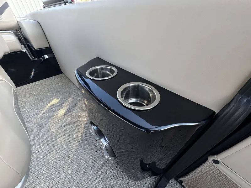 Slide: The Image of Crest CARIBBEAN 230SLS 2026 - 15