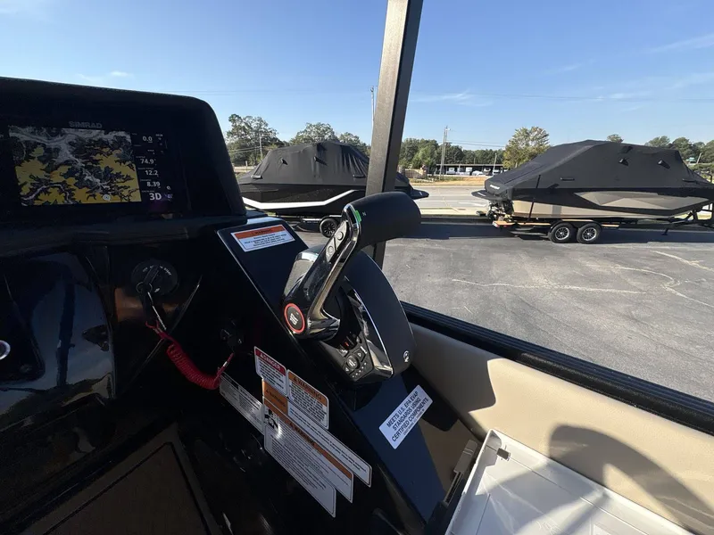 Slide: The Image of Crest CARIBBEAN 230SLS 2026 - 18