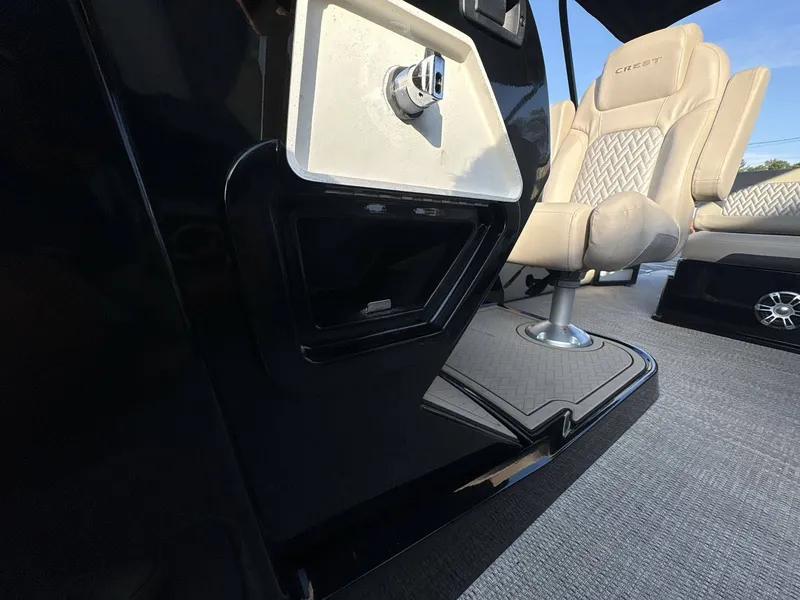 Slide: The Image of Crest CARIBBEAN 230SLS 2026 - 27