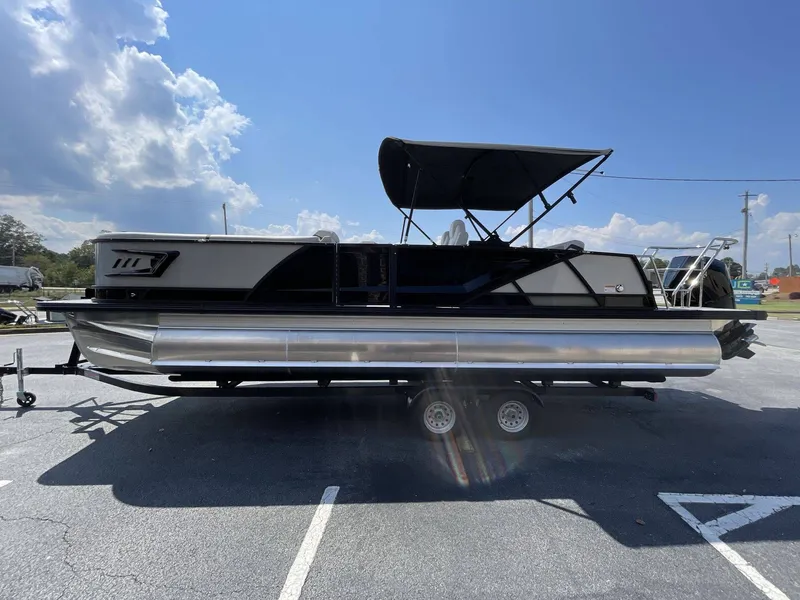 Slide: The Image of Crest Caribbean 250SLS 2026 - 14