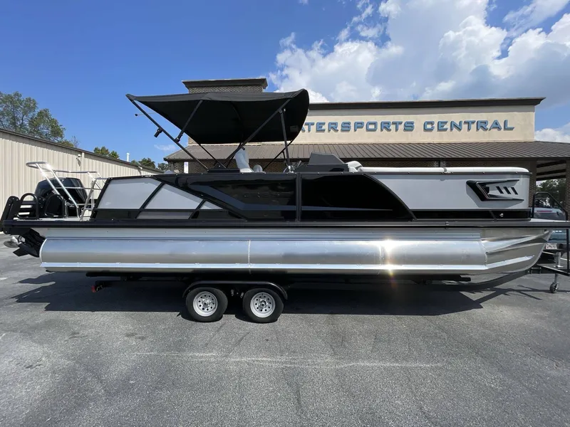 Slide: The Image of Crest Caribbean 250SLS 2026 - 2