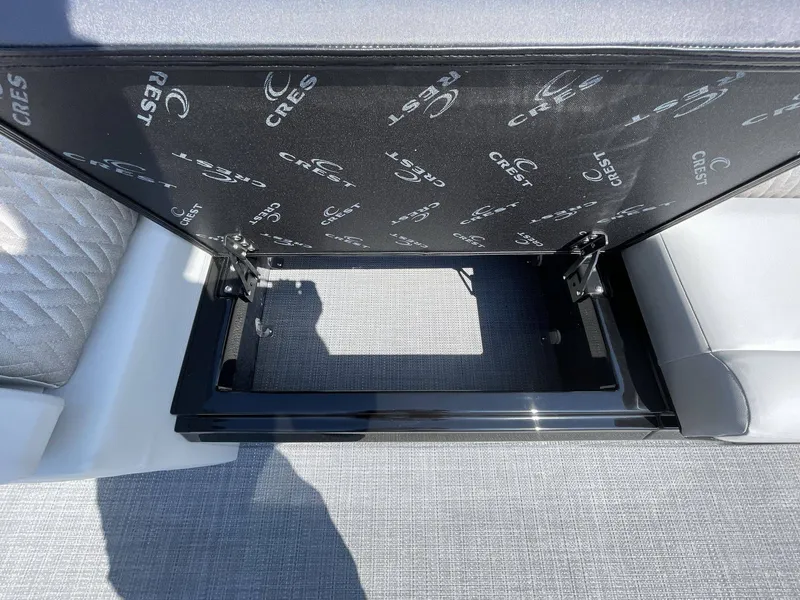 Slide: The Image of Crest Caribbean 250SLS 2026 - 20