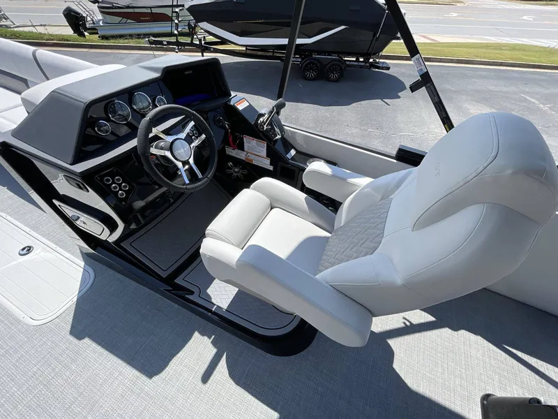 Slide: The Image of Crest Caribbean 250SLS 2026 - 23