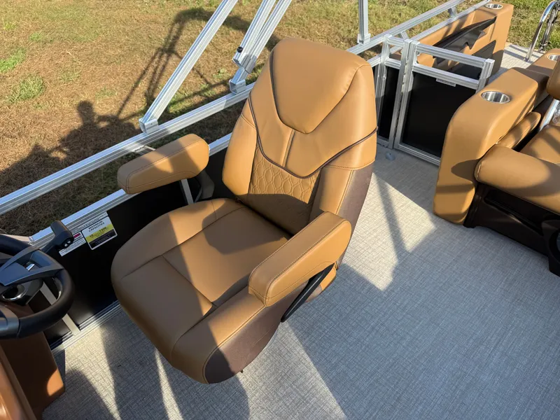 Slide: The Image of Tahoe Sport 2180 Swingback (VRB) & Honda 4-Stroke EFI 2026 - 12