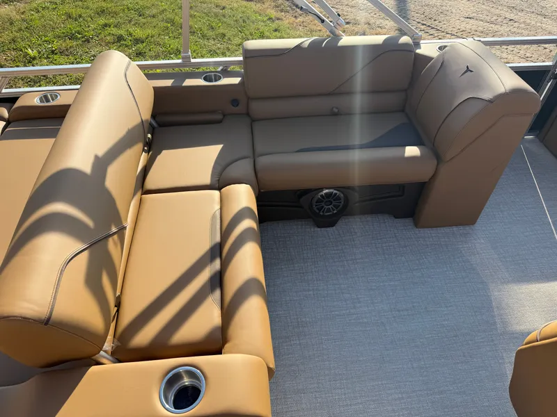 Slide: The Image of Tahoe Sport 2180 Swingback (VRB) & Honda 4-Stroke EFI 2026 - 21