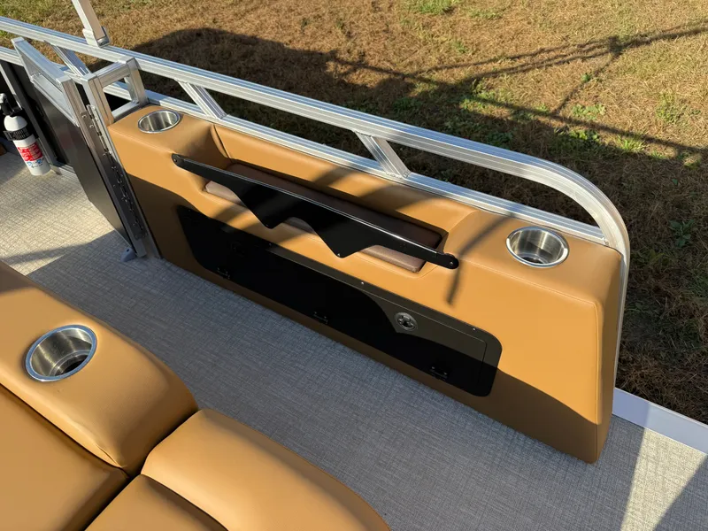 Slide: The Image of Tahoe Sport 2180 Swingback (VRB) & Honda 4-Stroke EFI 2026 - 24